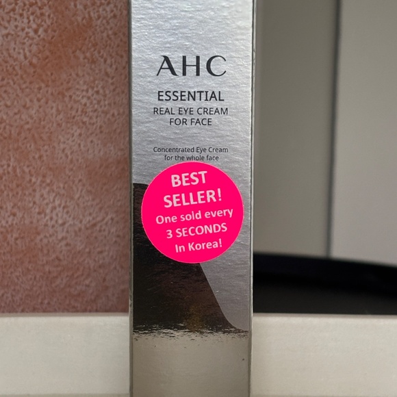 AHC Essentials Eye and Face Cream - Picture 2 of 3